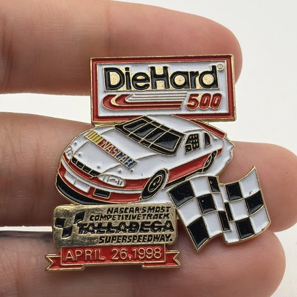 NASCAR DieHard 500 Talladega SuperSpeedway 1998 Lapel Hat Pin